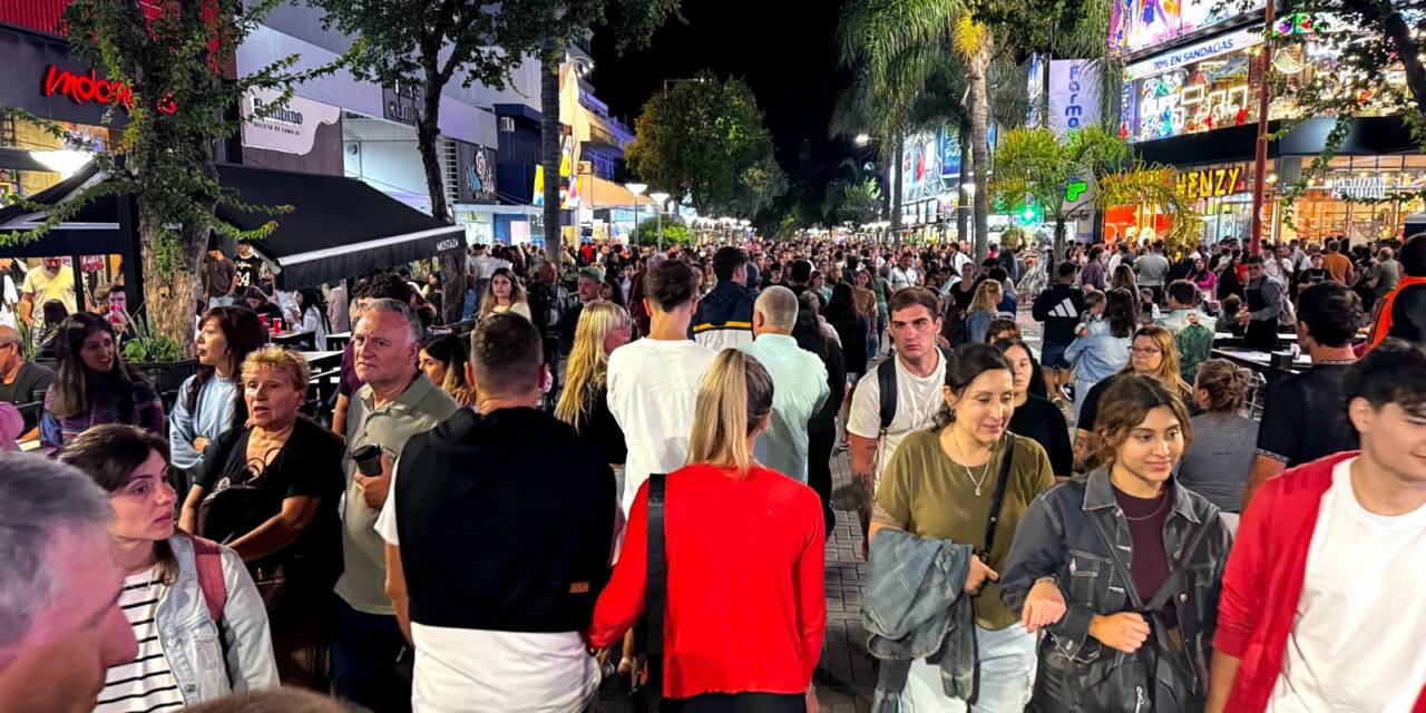 Fin de semana largo de Carnaval en Carlos Paz: ocupación plena y agenda de eventos multitudinarios