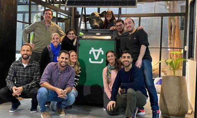 Una startup cordobesa desarrolla un comedero robótico que individualiza nutrición y sanidad animal en sistemas a cielo abierto