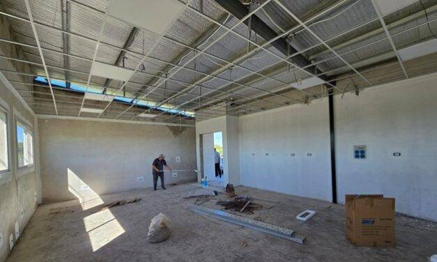 Avanza hacia su etapa final la obra de talleres del IPET N° 409 en Ucacha