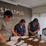 Berrotarán entregó más de 100 becas estudiantiles para nivel primario y secundario