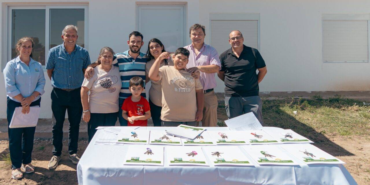 Adelia María: se realizó una nueva entrega del barrio 150 viviendas
