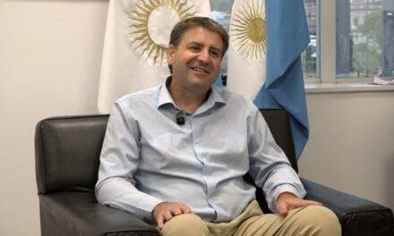 Gvozdenovich ratificó sus críticas al oficialismo y respaldó la candidatura de De Loredo