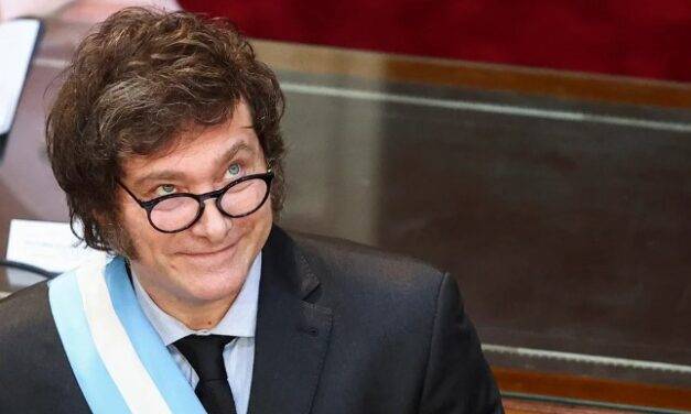 Milei inaugura el período de sesiones ordinarias y juega al “factor sorpresa“ con su discurso