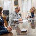 El Municipio y la UNRC firmaron un convenio para estudiar la movilidad del estudiantado