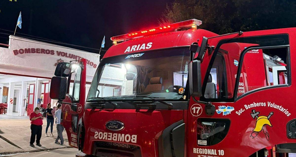 Arias: Bomberos Voluntarios presentaron una nueva unidad que lleva el nombre de Alejandro Schoepf