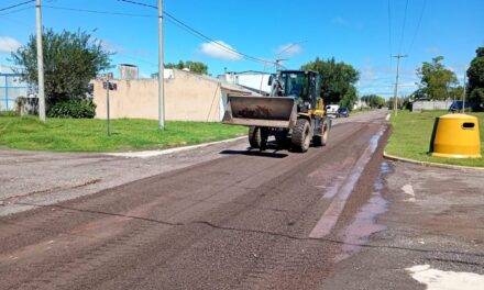 Alcira Gigena: el municipio trabaja en el reacondicionamiento de calles tras la tormenta