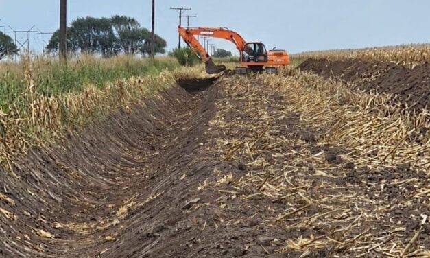 Sudeste cordobés: avanza la obra hídrica que evitará anegamientos en 2.800 hectáreas productivas