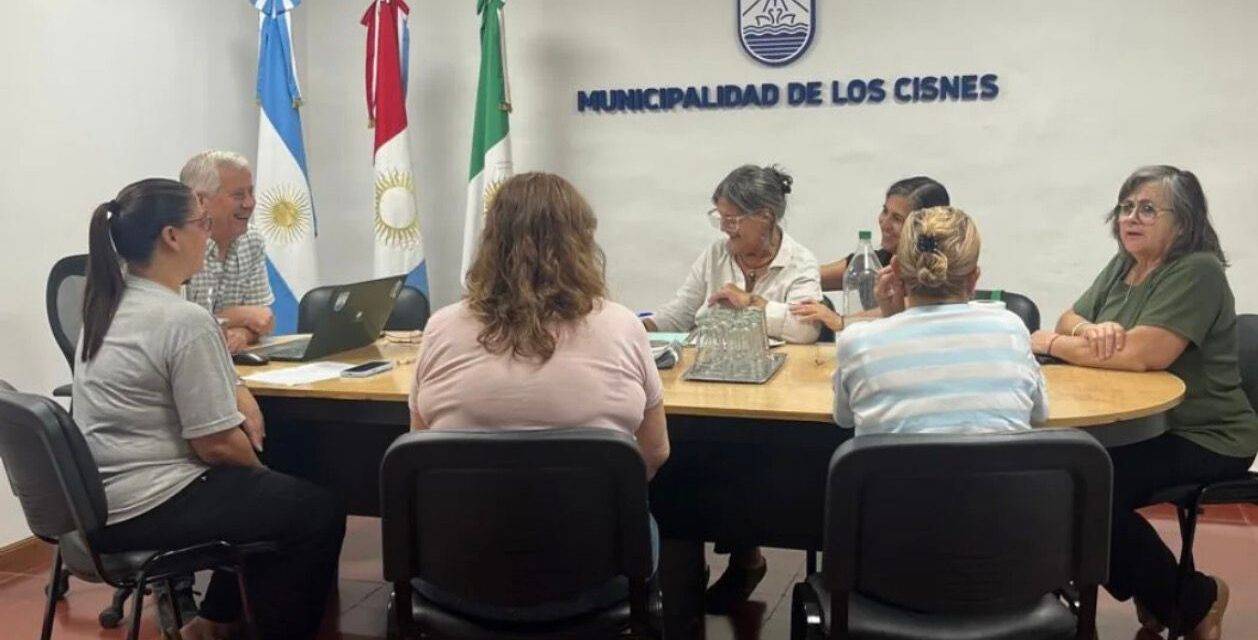 Los Cisnes organiza el Primer Encuentro de Adultos Mayores