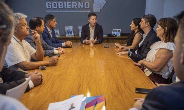 Charras avanza con la obra de gas natural en Villa Colón tras la firma de un crédito