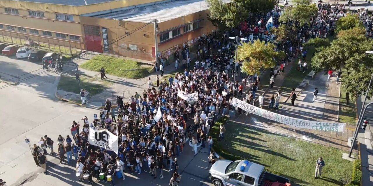 Multitudinaria marcha en Río Cuarto a 50 años del golpe cívico, eclesiástico y militar
