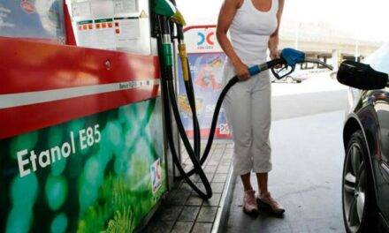 Flexibilizan la mezcla de etanol con nafta para bajar los costos