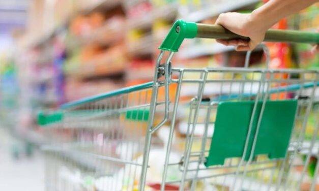 Escaneás un producto y te dice dónde comprar más barato: la app argentina que es récord en descargas