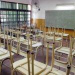 El Gobierno Provincial pidió levantar el paro docente y alertó que descontará los días no trabajados