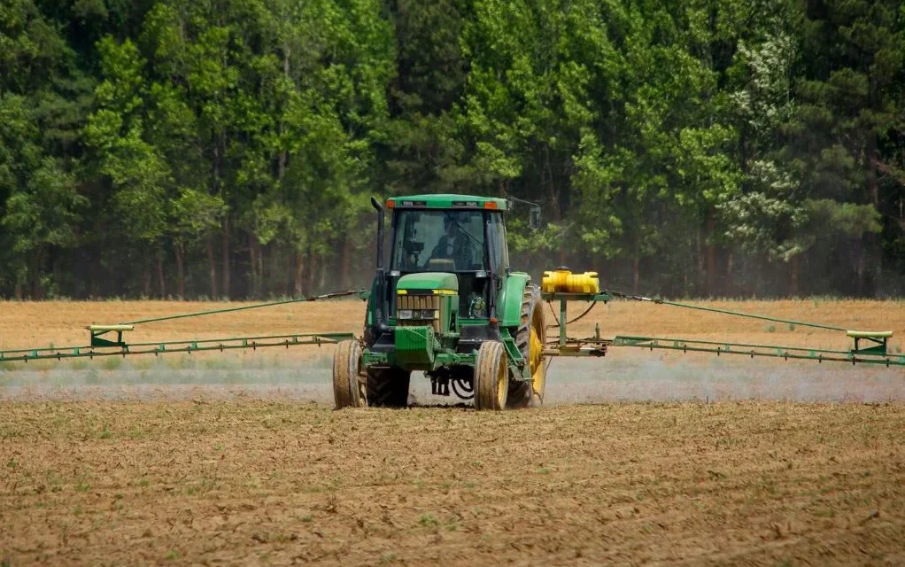 Detectan glifosato en la saliva de vecinos de una ciudad agrícola de Córdoba