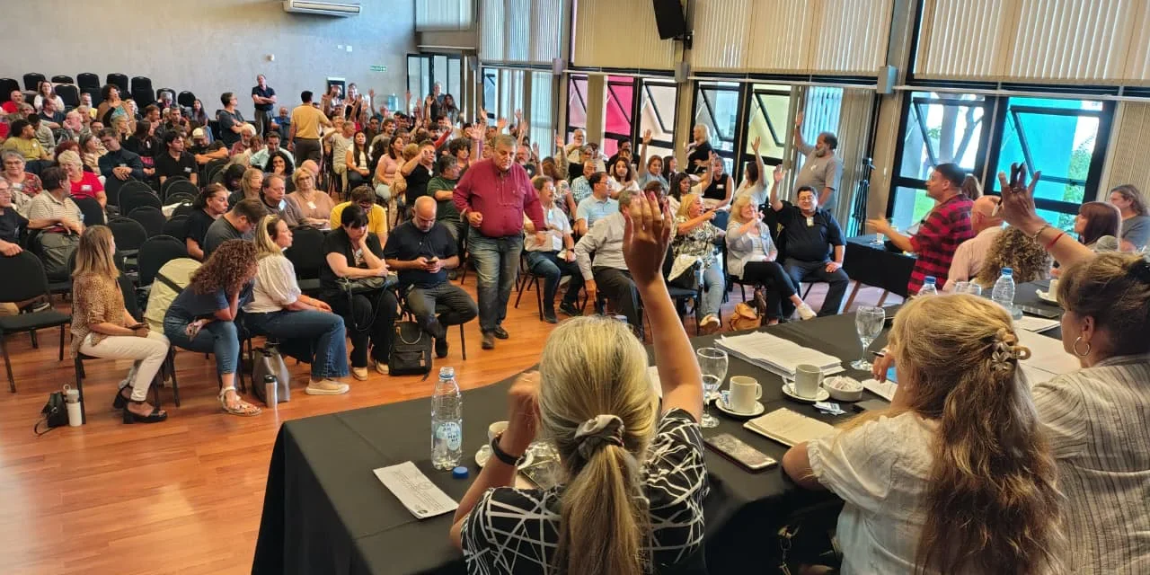 La UEPC rechazó la oferta salarial de la Provincia y anunció un paro de 24 horas para el 11 de marzo