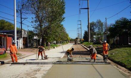 Río Cuarto: Con frentes de obra simultáneos, avanza el Plan de 100 Cuadras de Pavimento