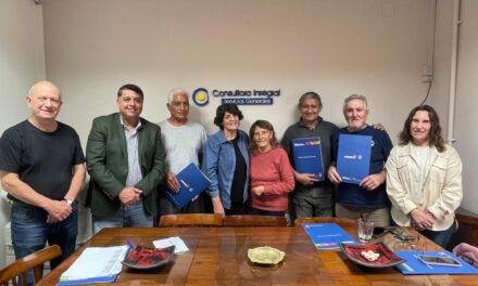 Huinca Renancó entregó escrituras y avanza en la regularización dominial de viviendas