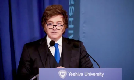 Milei convocó a una reunión el lunes con sus principales funcionarios para retomar la iniciativa política