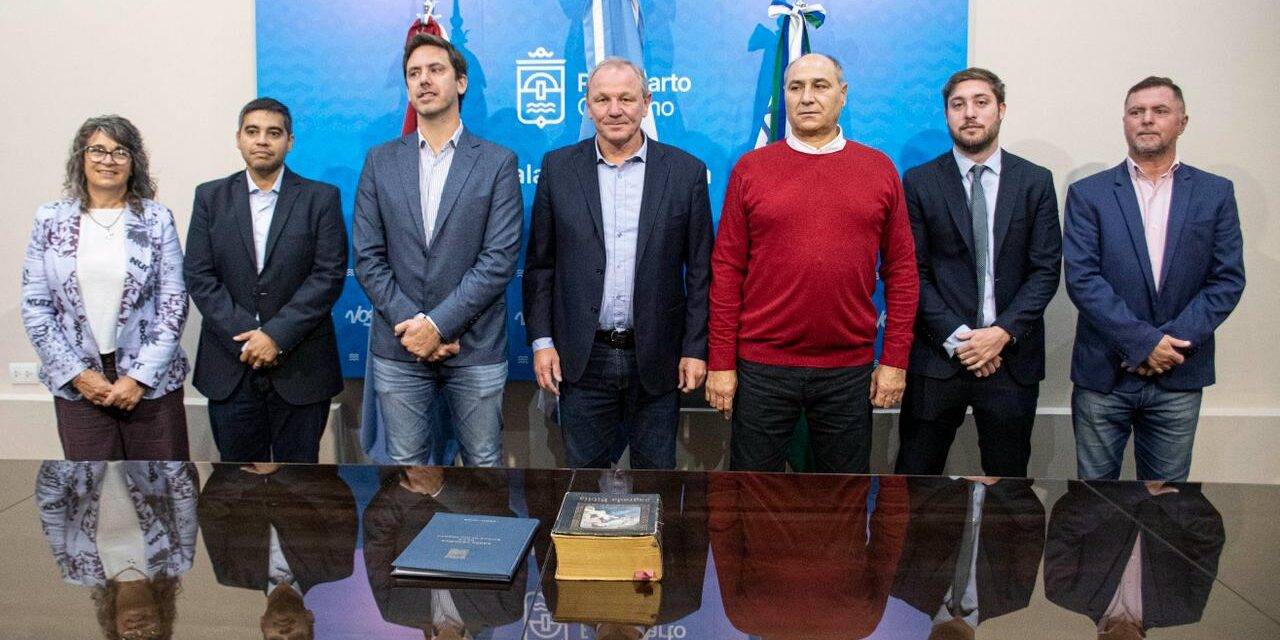 Río Cuarto: De Rivas puso en funciones al nuevo gabinete municipal