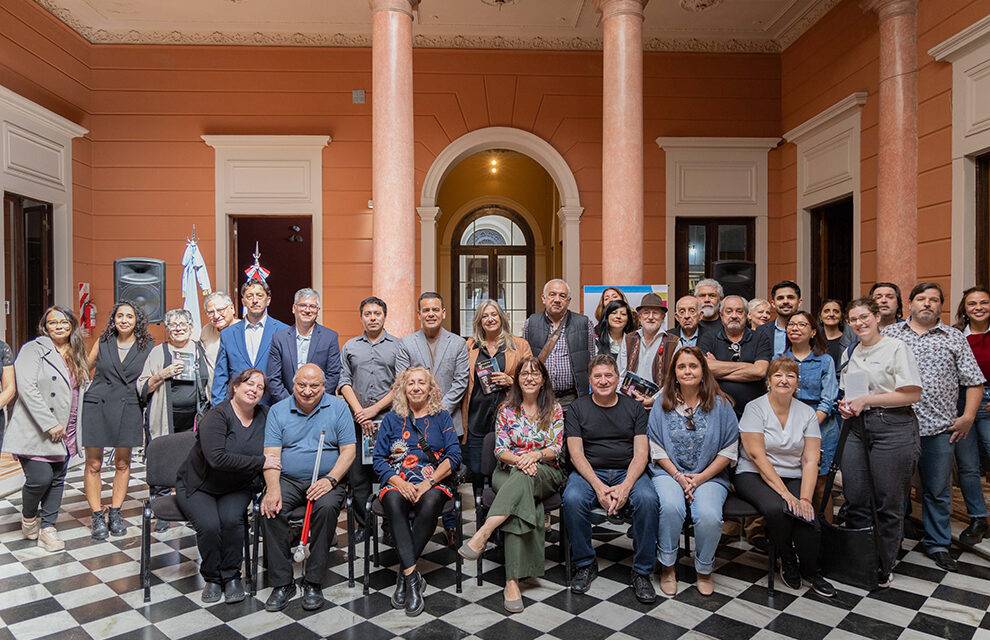 Con eje en la poesía, la Provincia convoca al Premio Literario 2026