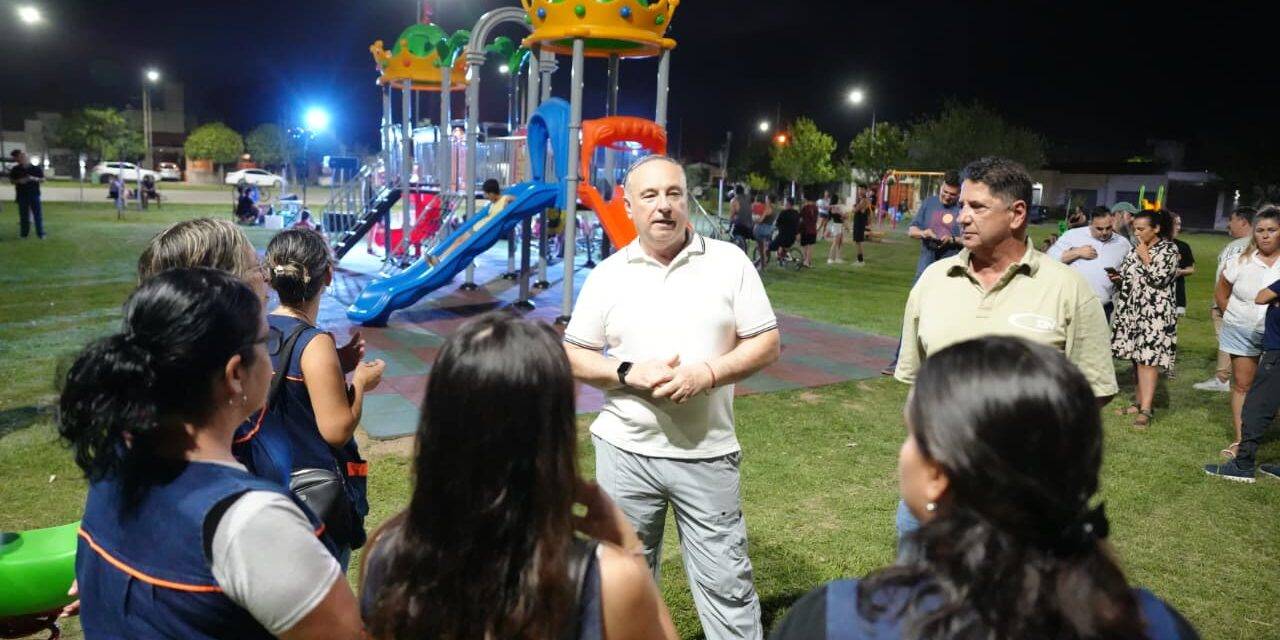 Villa María: se inauguró una nueva plaza de juegos en barrio parque norte