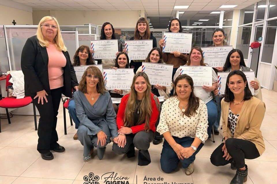 Alcira Gigena: entregaron certificados de la Diplomatura en Acompañantes Comunitarias contra la Violencia de Género