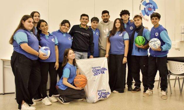 Embalse entregó materiales deportivos a escuelas secundarias y refuerza su apuesta por la educación y la inclusión