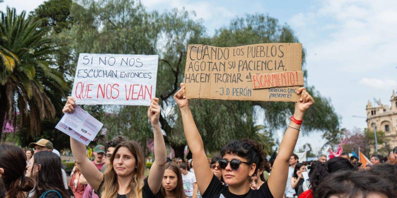 Se lleva adelante el paro universitario por el financiamiento: «Los salarios son los más bajos en 40 años»