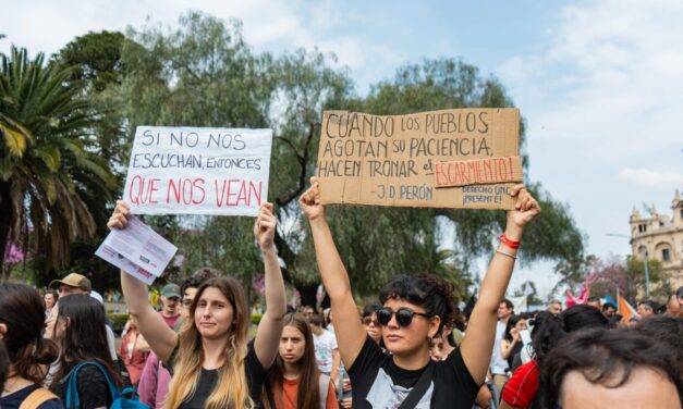 Se lleva adelante el paro universitario por el financiamiento: «Los salarios son los más bajos en 40 años»