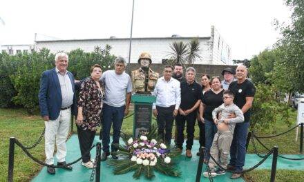 Alejandro Roca rindió homenaje a los héroes de Malvinas con un emotivo acto conmemorativo