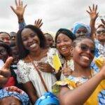 León XIV exhortó a enfrentar los desafíos sin miedo