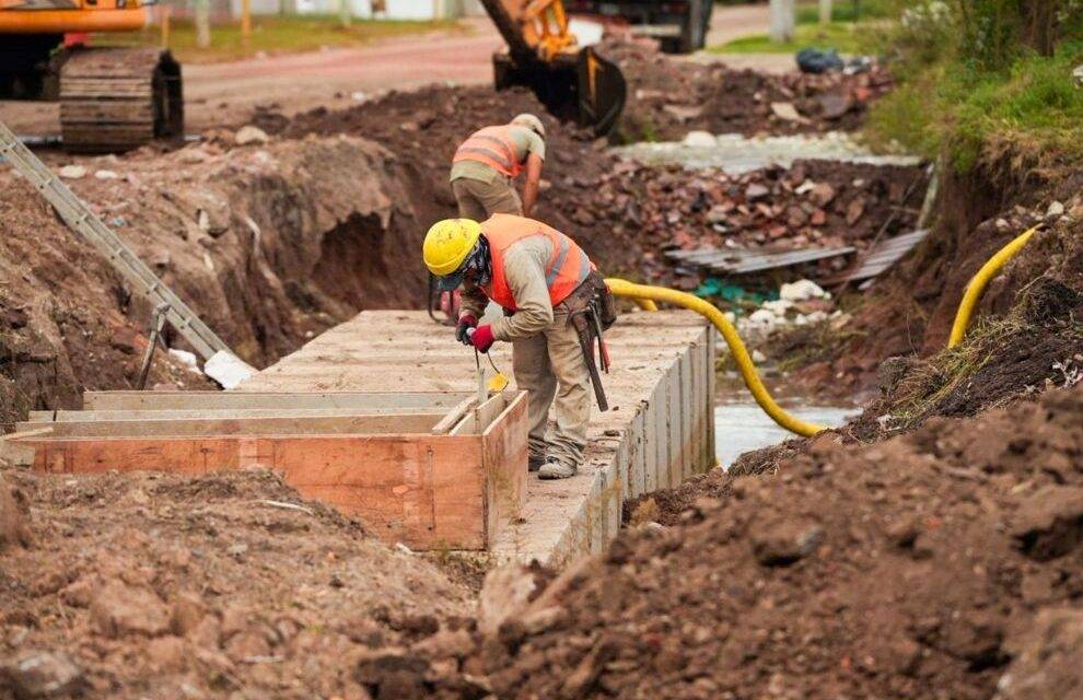 San Francisco: avanza la obra de desagües pluviales en barrio Parque