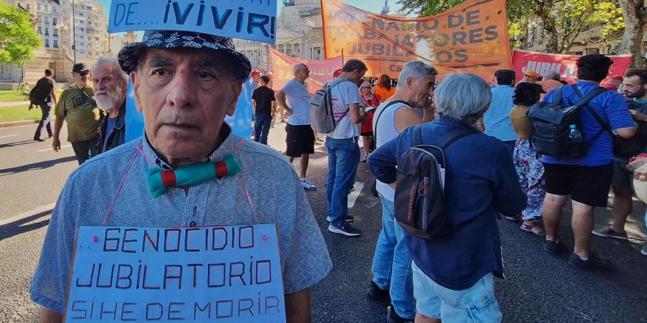 El Gobierno oficializó el aumento del 2,9% en jubilaciones, pensiones y asignaciones para abril