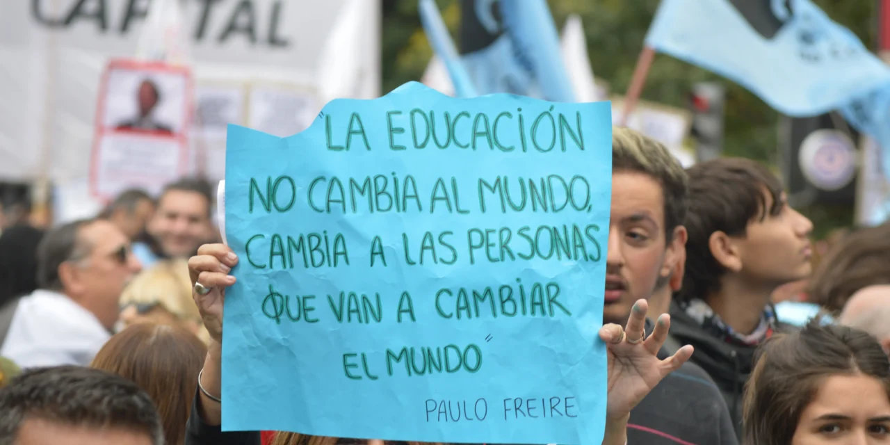 En la previa de la Marcha Federal, reclaman este jueves en el Monumento de la Reforma: «Milei, cumplí la Ley»