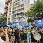 Contra la reforma laboral y la ley previsional de Córdoba, trabajadores marchan previo al 1° de mayo