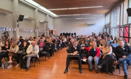 La Asamblea Provincial de UEPC aprobó la última propuesta salarial de la Provincia