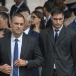 Cercado por investigaciones judiciales, Adorni responde este miércoles 4.800 preguntas en Diputados