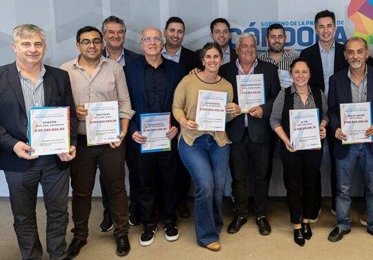 Chazón, Alejandro Roca y otras localidades obtienen financiamiento para red domiciliaria de gas natural