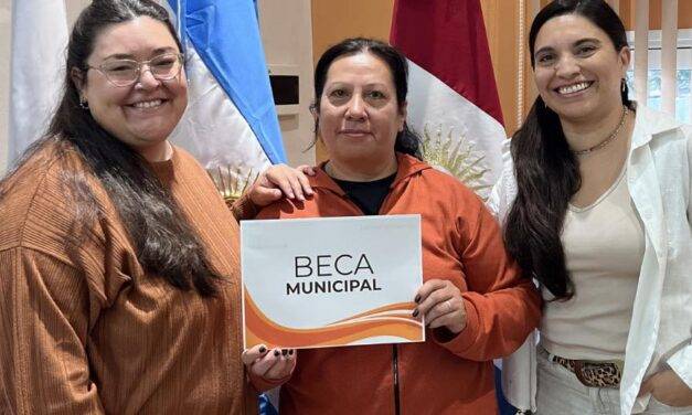 Santa Eufemia fortalece el acompañamiento educativo con nuevas becas para estudiantes