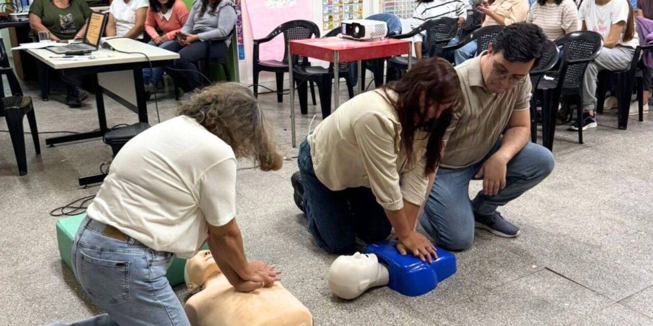 Villa Valeria fortaleció la prevención con una capacitación en emergencias pediátricas