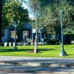 Adelia María avanza con mejoras en la iluminación de la Plaza Sarmiento
