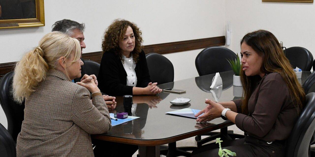 Huinca Renancó firmó un convenio con la UNRC para fortalecer la formación y el desarrollo local