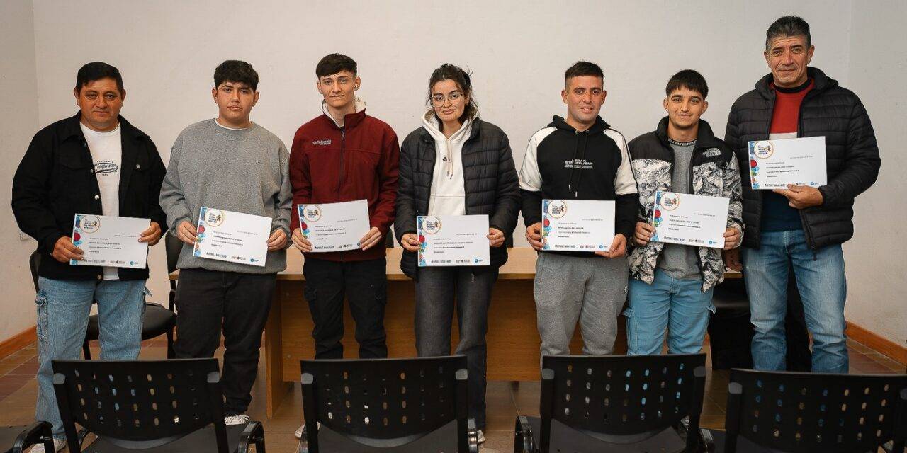 Reducción entregó certificados a los egresados del curso de Soldador Básico