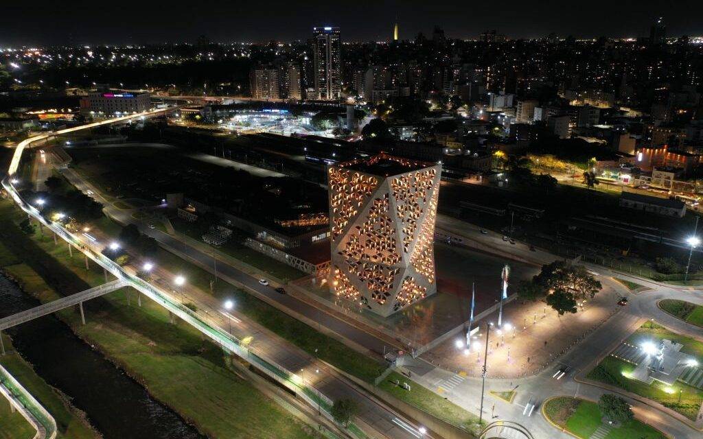 Edificios públicos de Córdoba se iluminan de amarillo durante mayo por la seguridad vial