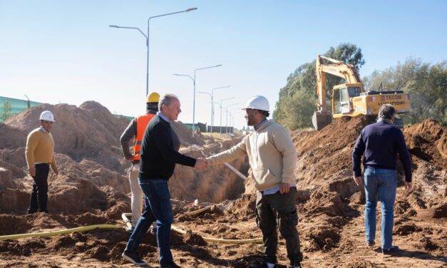 Avanza la obra del colector oeste que dotará de cloacas más de 18 mil riocuartenses
