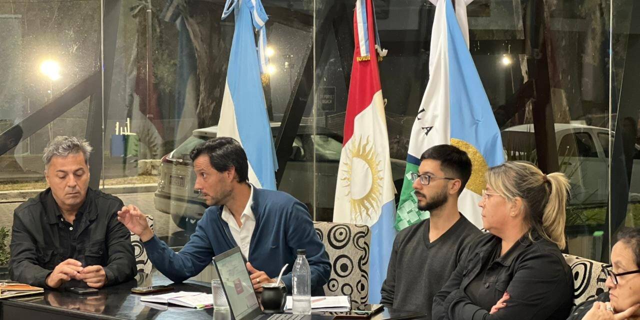 Villa Nueva fortalece el trabajo conjunto por las políticas educativas locales