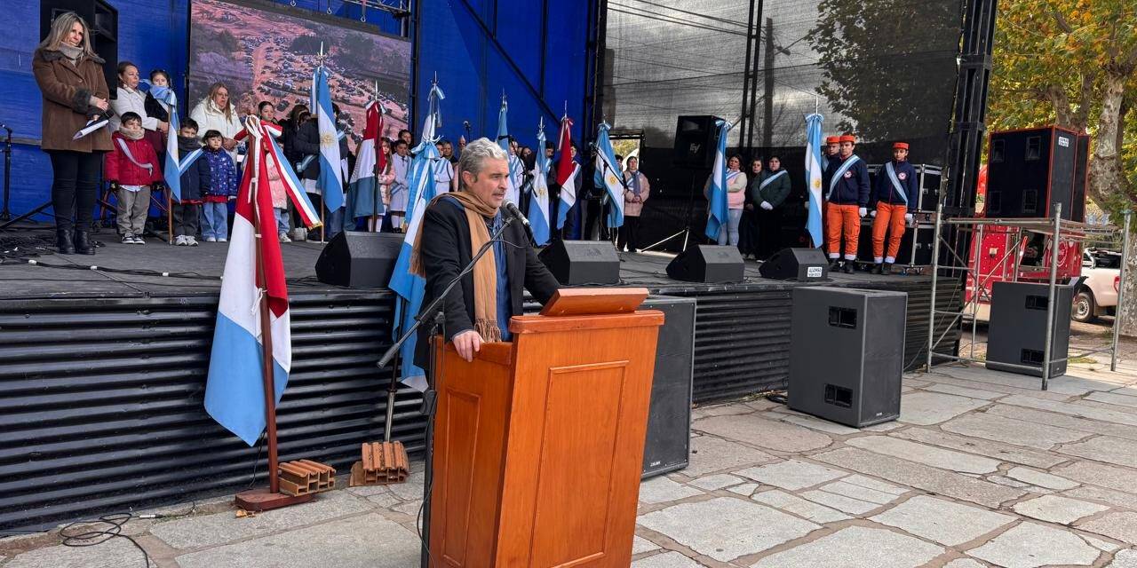 Achiras celebró un nuevo aniversario con actos, desfile gaucho y el festival “Sabores de Achiras”