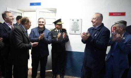 ACCASTELLO Y LLARYORA INAUGURARON EL ANEXO VILLA MARÍA DE LA ESCUELA DE OFICIALES DE LA POLICÍA