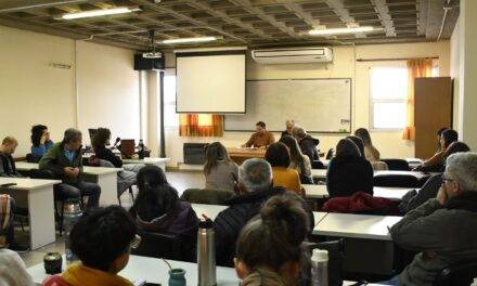 Docentes de la UNRC impulsan un paro por tiempo indeterminado