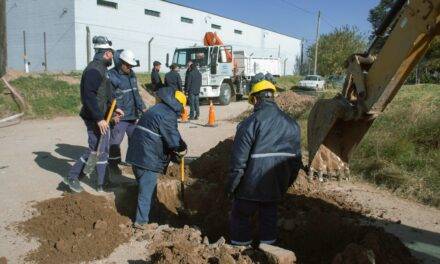 Más de 370 vecinos serán beneficiados con la obra de cloacas en Barrio 11 de Noviembre